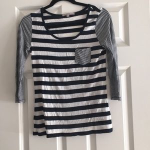 3/4 sleeve knit top.